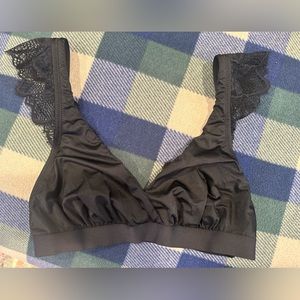 Aerie black lace detail bralet - size large